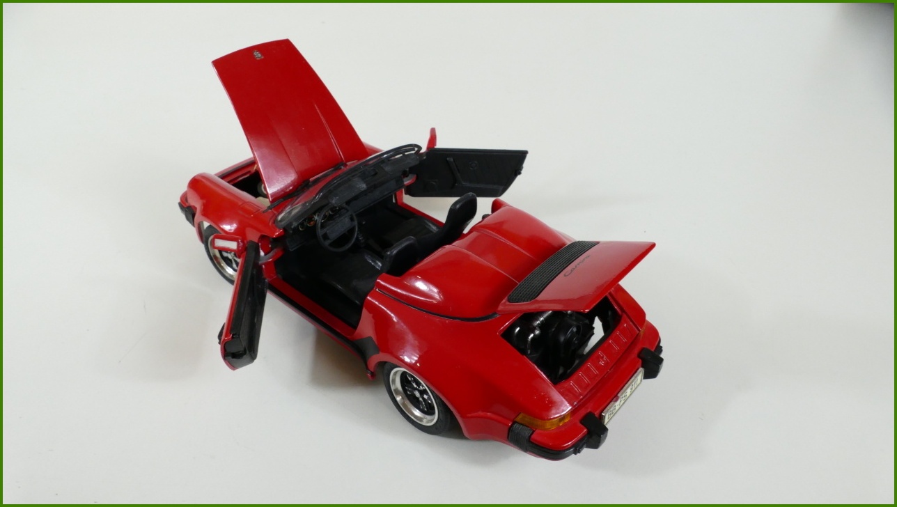 Model Maisto 1:18 - Porsche 911 Speedster (1989)