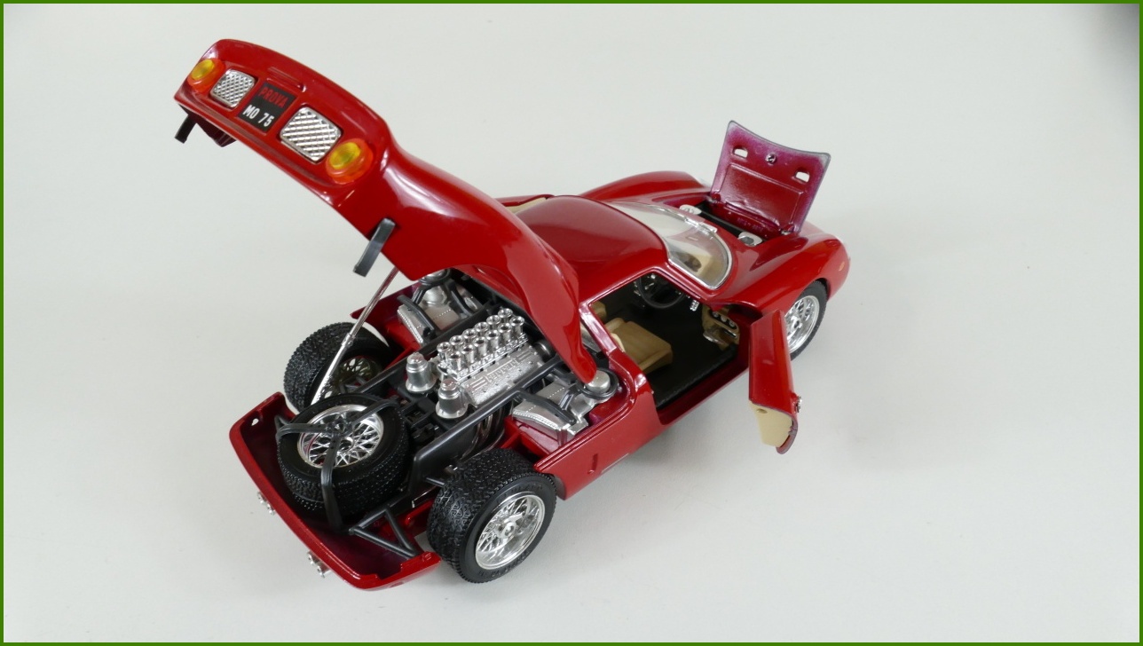 Kovový Model Bburago 1:18 - Ferrari 250 Le Mans (1965) - Viz Popis