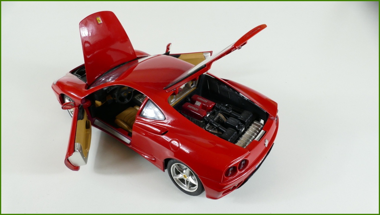 Kovový Model Bburago 1:18 - Ferrari 360 Modena (1999)