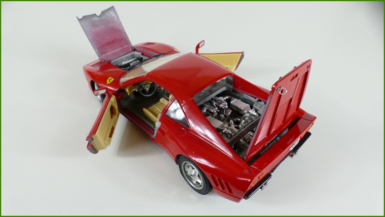 Kovový Model Bburago 1:18 - Ferrari GTO (1984) - Viz Popis