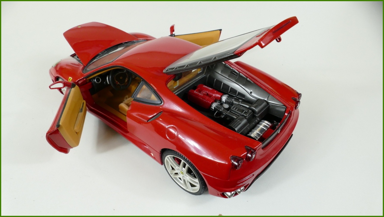Model Hot Wheels 1:18 - Ferrari F430