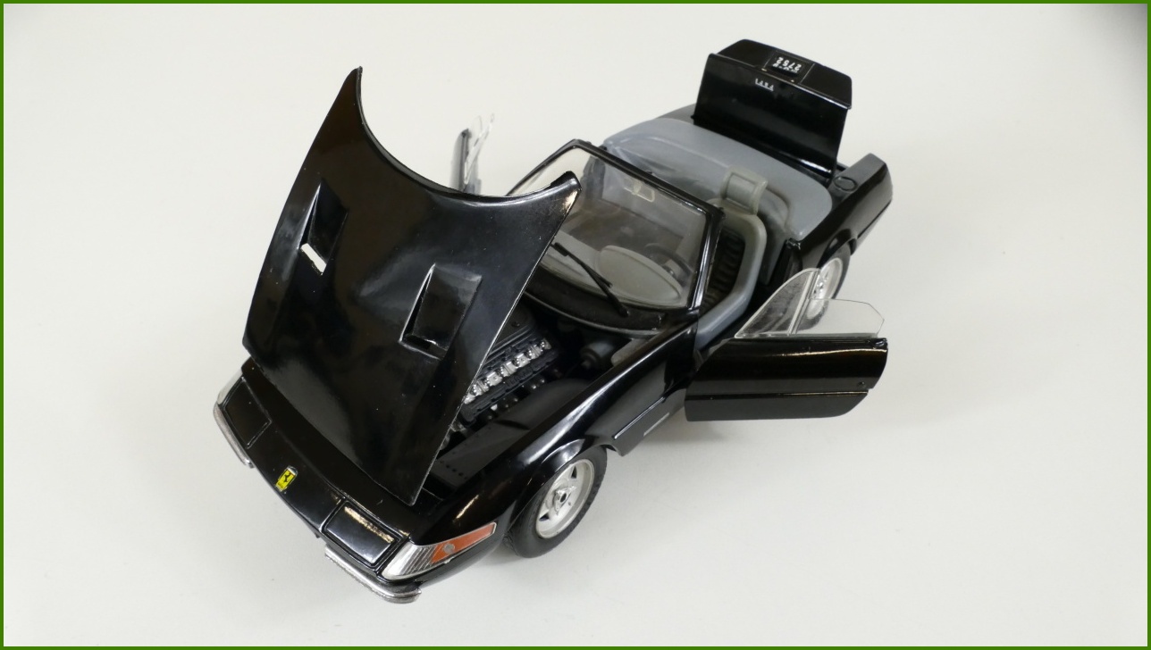 Model Auta Giodi 1:18 - Ferrari 365 GTS/4 Daytona 1969 - Viz Popis