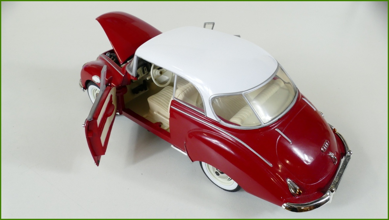 Model Auta Revell 1:18 - Auto Union 1000 S - Viz Popis