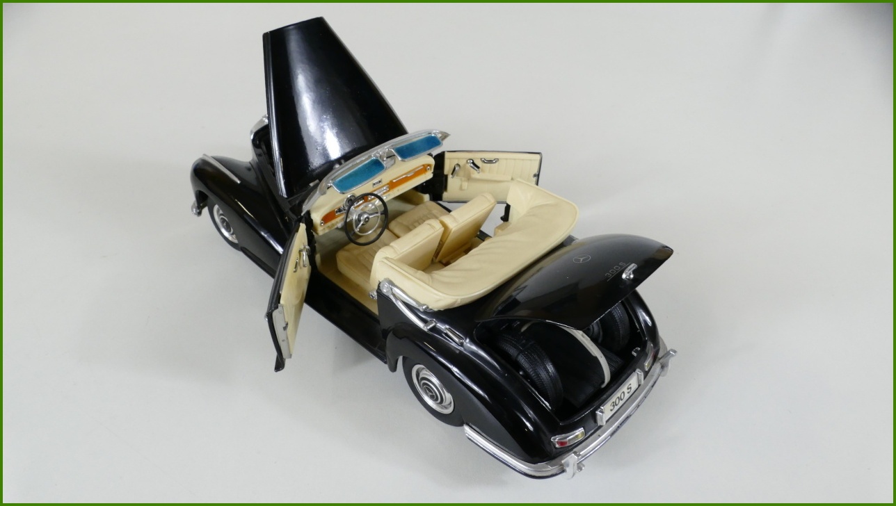 Model Auta Maisto 1:18 - Mercedes-Benz 300S (1955) - Viz Popis