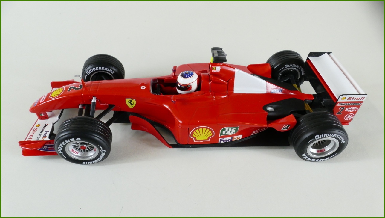 Model Formule Hot Wheels 1:18 - Ferrari F1 2001 - Rubens Barrichello 