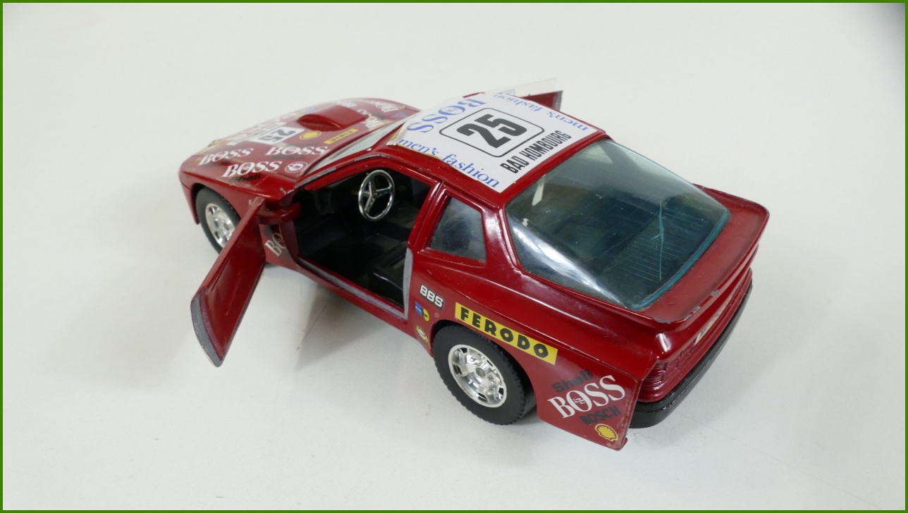 Model Auta Bburago 1:24 - Porsche 924 Turbo - Viz Popis