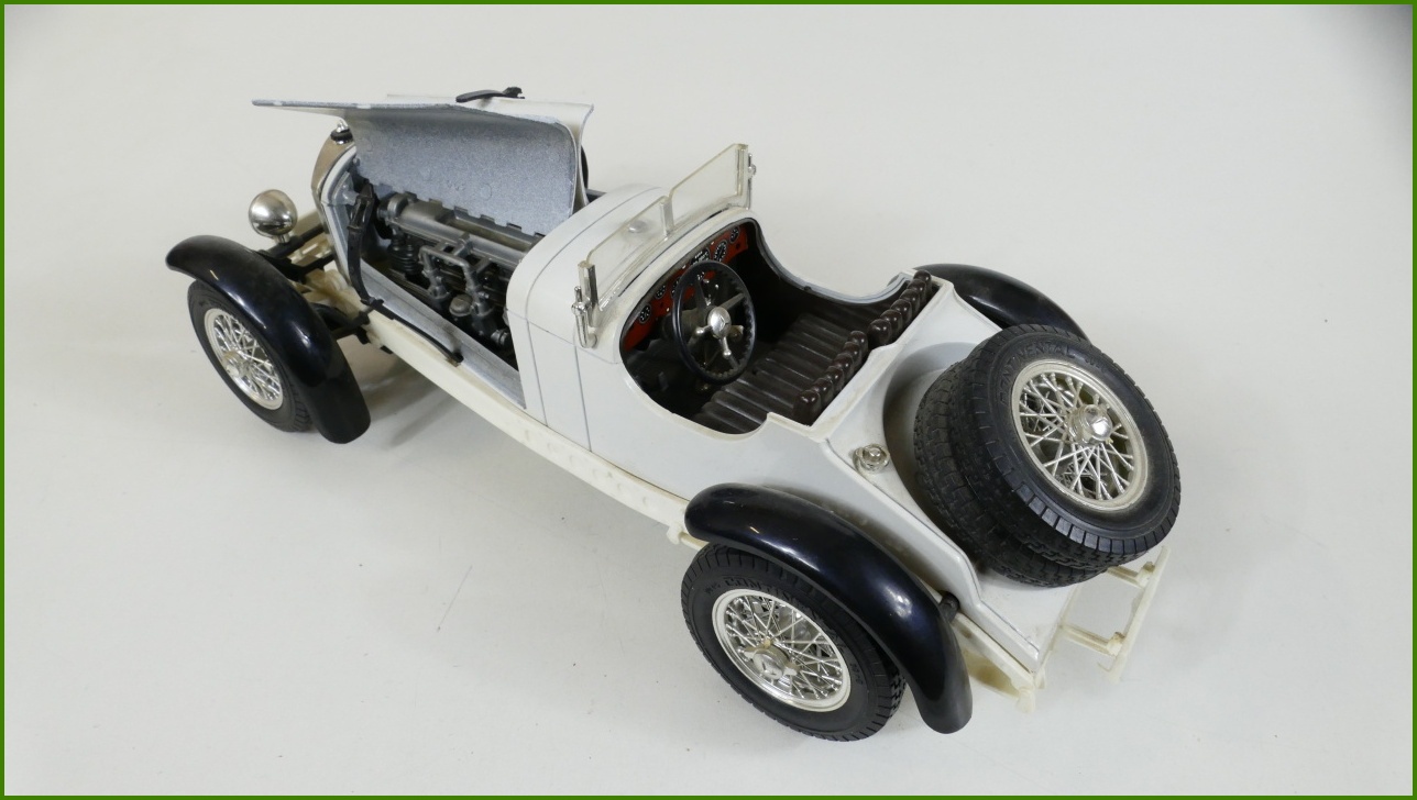 Kovový Model Bburago 1:18 - Mercedes-Benz SSK - Viz Popis