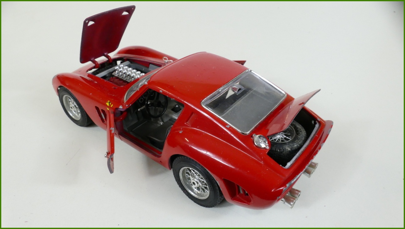 Kovový Model Bburago 1:18 - Ferrari GTO (1962) - Viz Popis