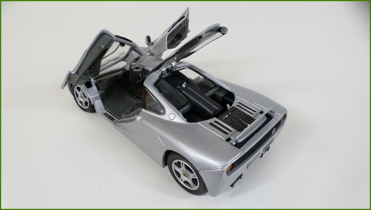 Model Auta Maisto 1:18 McLaren F1 (1993)