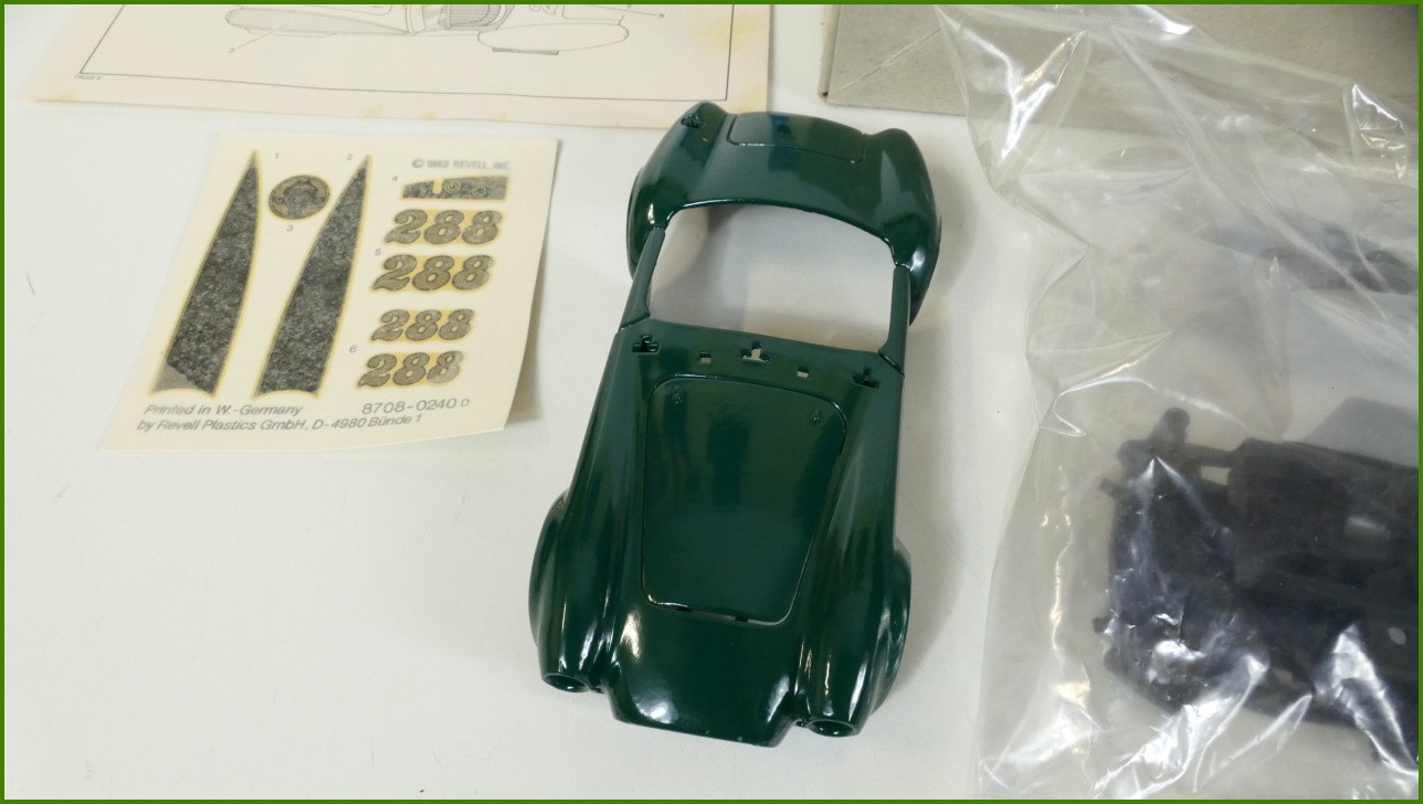 Model Auta Revell Metal Kit Stavebnice 1:24 - Shelby 427 Cobra Racing