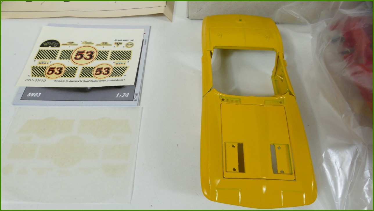 Model Auta Revell Metal Kit Stavebnice 1:24 - ´63 Corvette Racing