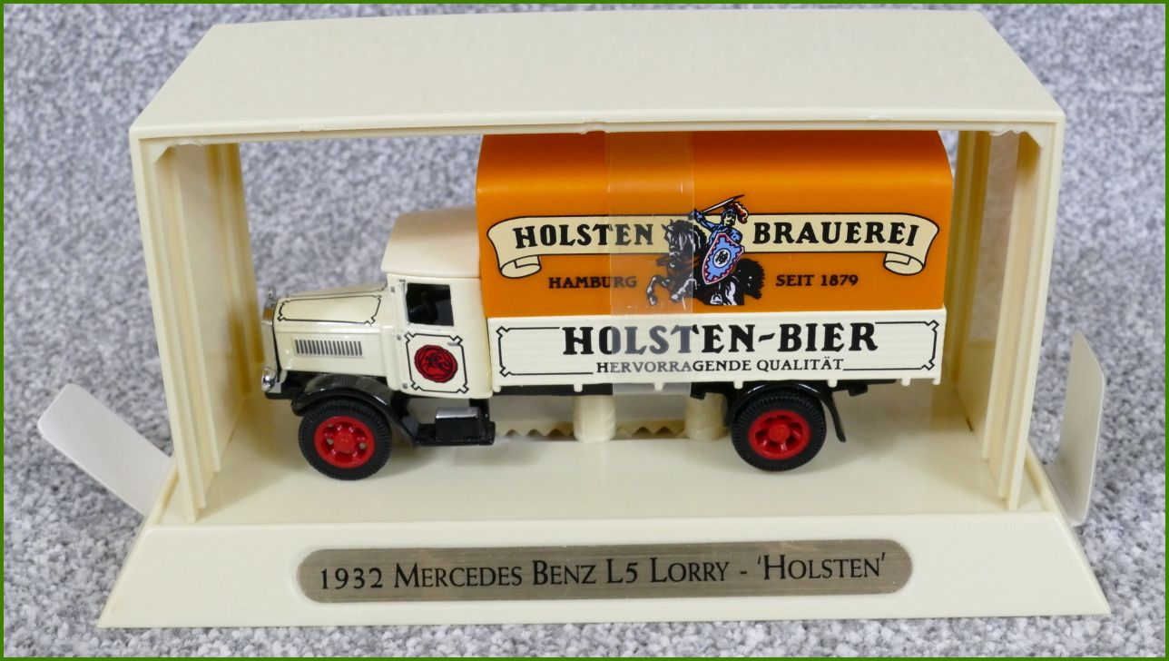 Matchbox Autíčko s Krabičkou YGB06 - 1932 Mercedes Benz L5 Lorry
