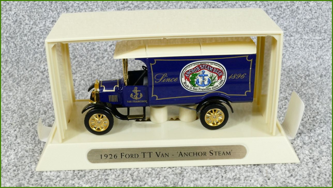 Matchbox Autíčko s Krabičkou YGB13 - 1926 Ford TT Van