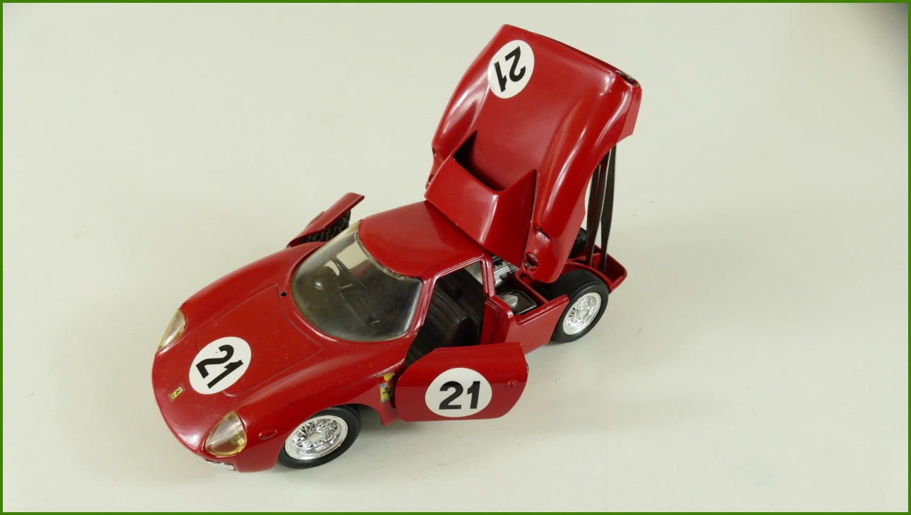Model Auta Revell 1:24 - Ferrari 250 LM - Viz Popis