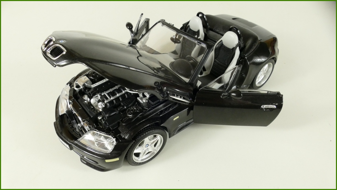 Kovový Model Bburago 1:18 - BMW M Roadster - Viz Popis s Krabicí