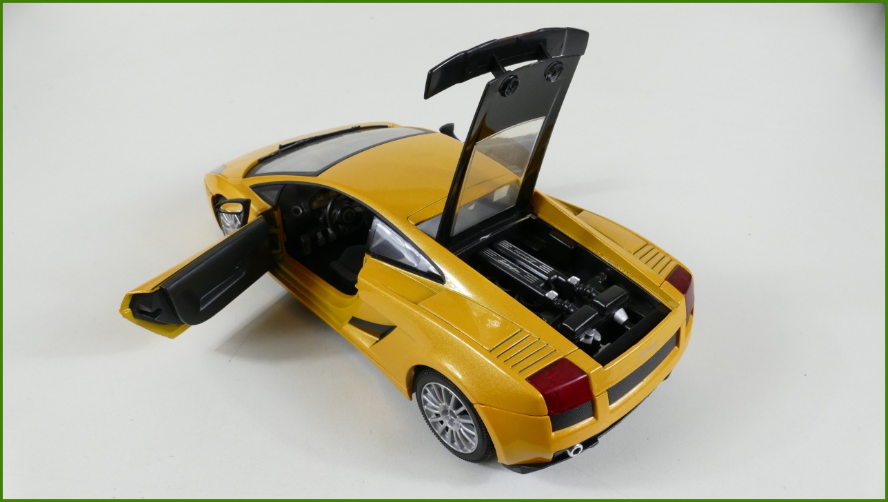 Model Motor Max 1:18 - Lamborghini Gallardo Superleggera