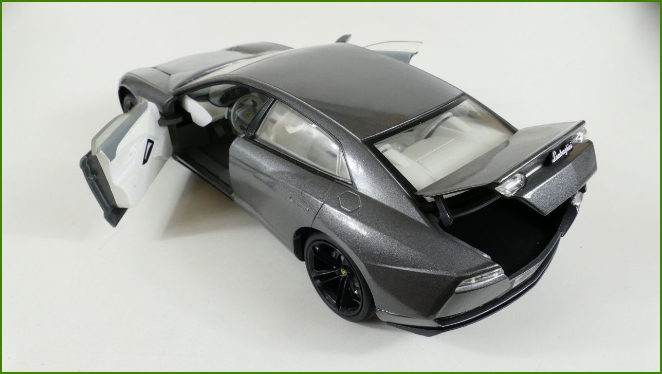 Model Mondo Motors 1:18 - Lamborghini Estoque - Viz Popis