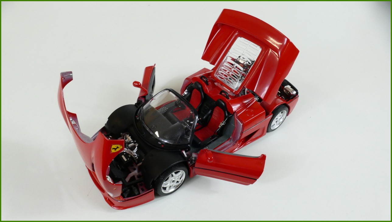 Kovový Model Bburago 1:18 - Ferrari F50 (1995)