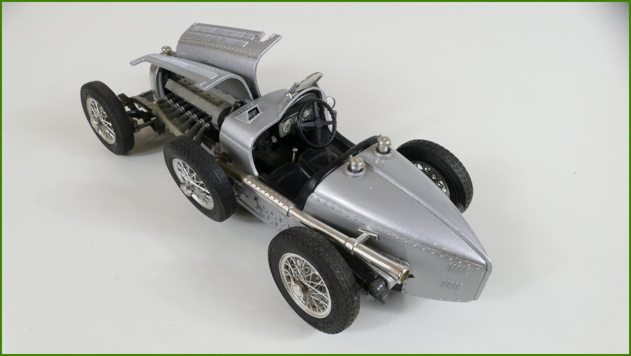Kovový Model Bburago 1:18 - Bugatti Type "59" (1934) - Viz Popis