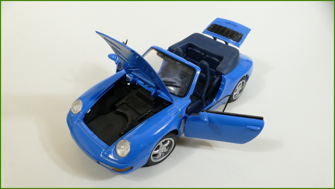 Model Maisto 1:18 - Porsche 911 Carrera Cabriolet - Viz Popis