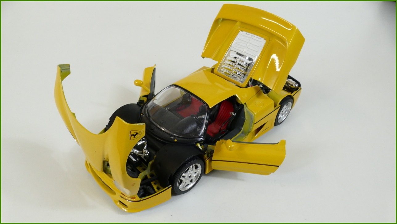 Kovový Model Bburago 1:18 - Ferrari F50 (1995)