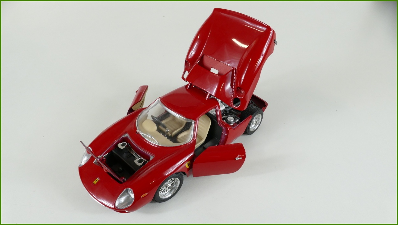 Kovový Model Bburago 1:18 - Ferrari 250 Le Mans (1965) - Viz Popis