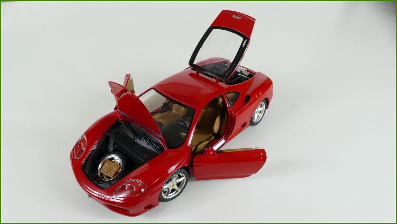 Kovový Model Bburago 1:18 - Ferrari 360 Modena (1999)