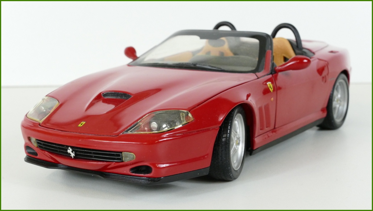 Model Hot Wheels 1:18 - Ferrari 550 Barchetta