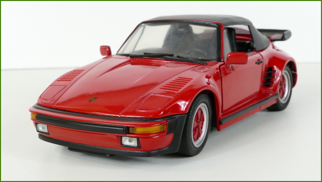 Model Auta Revell 1:18 - Porsche 930 Turbo - Viz Popis