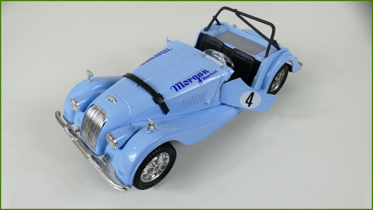 Model Auta Polistil 1:16 - Morgan Plus 8