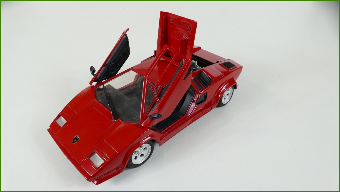 Model Auta Polistil 1:18 - Lamborghini Countach