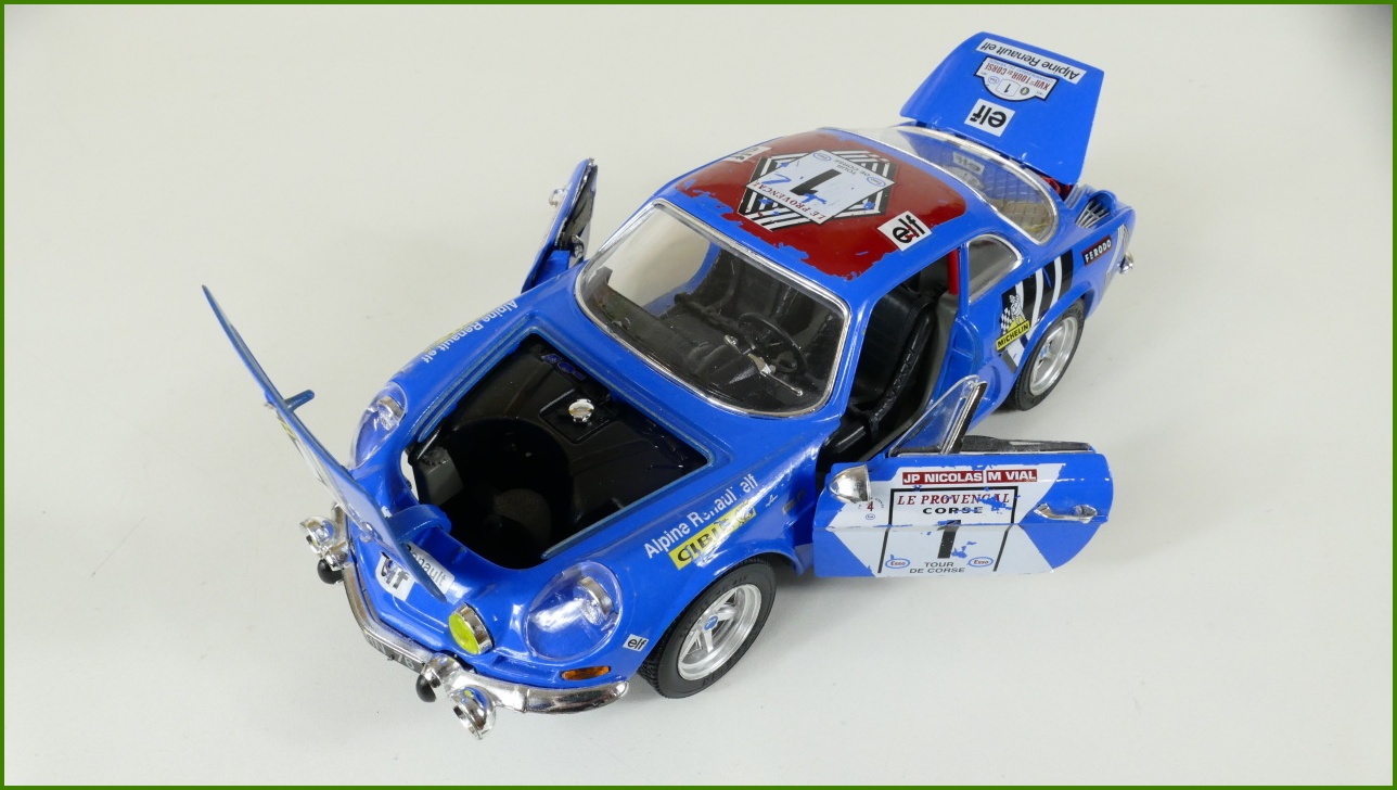 Kovový Model Bburago 1:16 - Alpine A110 - Viz Popis