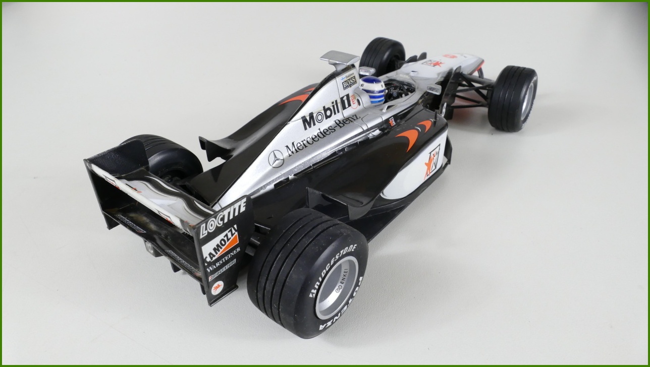 Model Formule Minichamps 1:18 - McLaren Mercedes MP4-13 (1998) - Mika Häkkinen - Viz Popis