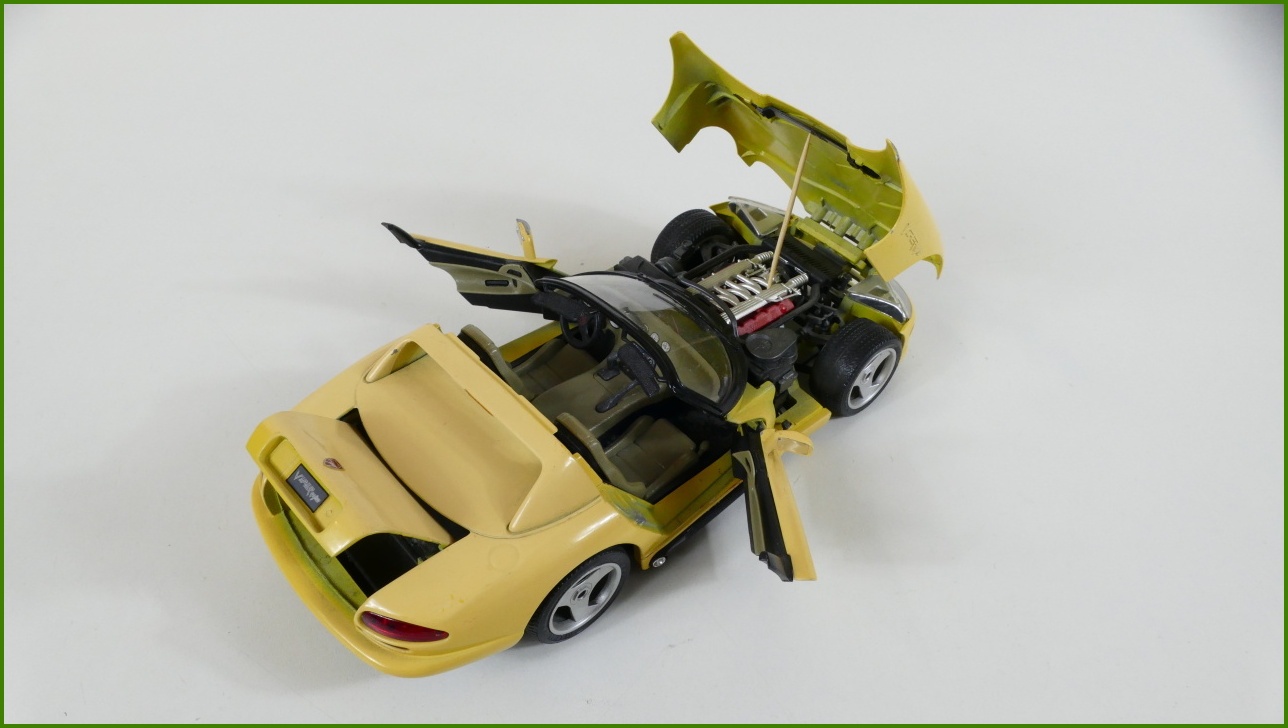 Kovový Model Bburago 1:18 - Dodge Viper RT/10 - Viz Popis