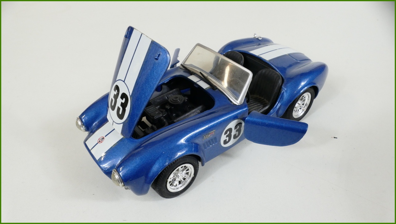 Model Auta Revell 1:24 - Cobra 427