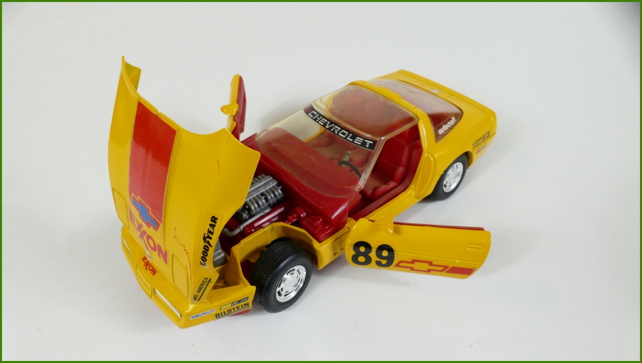 Model Auta Revell 1:24 - Cirvette ZR-1 - Viz Popis