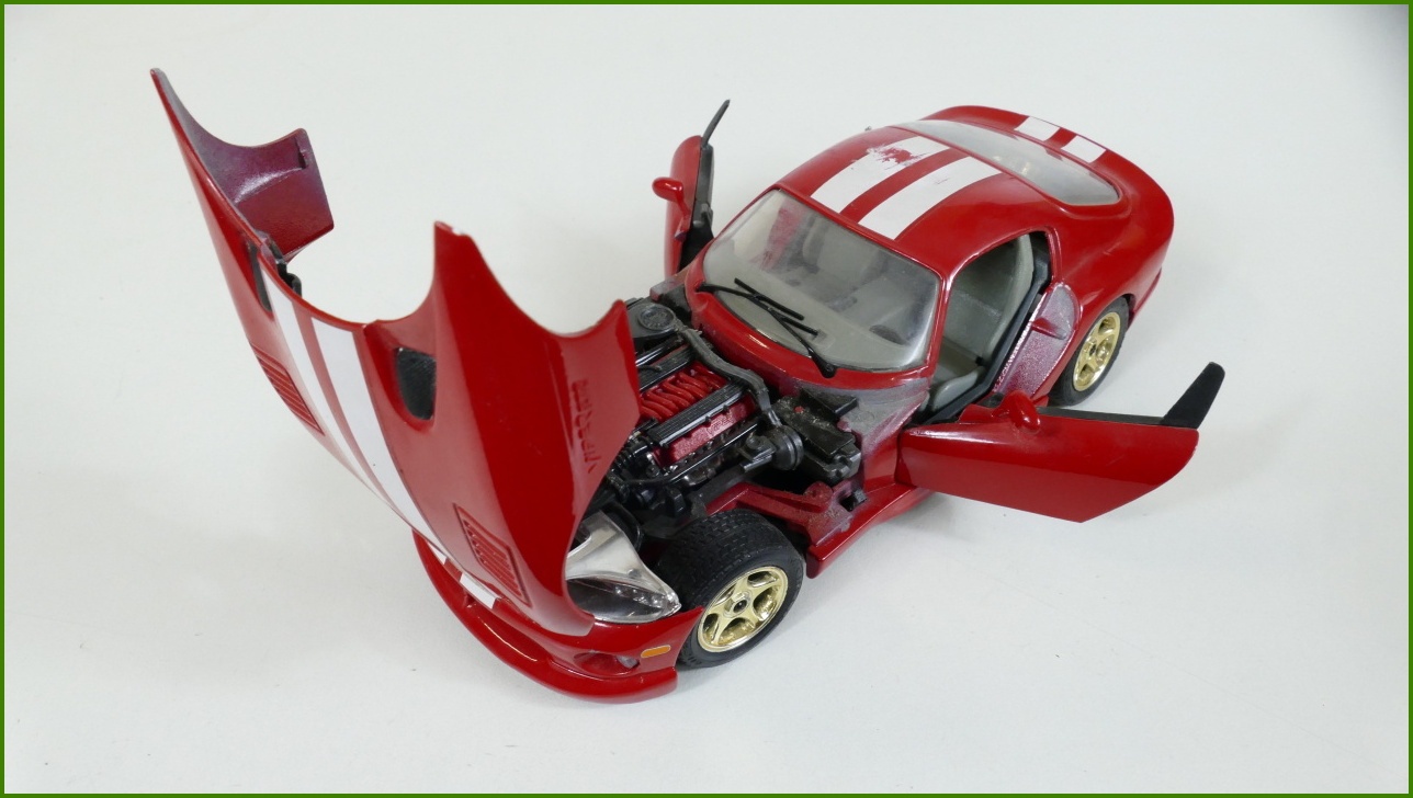 Model Auta Bburago 1:24 - Dodge Viper GTS Coupe - Viz Popis