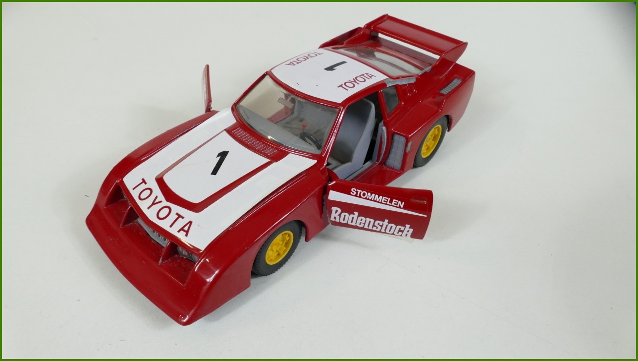 Model Auta Bburago 1:24 - Toyota Celica