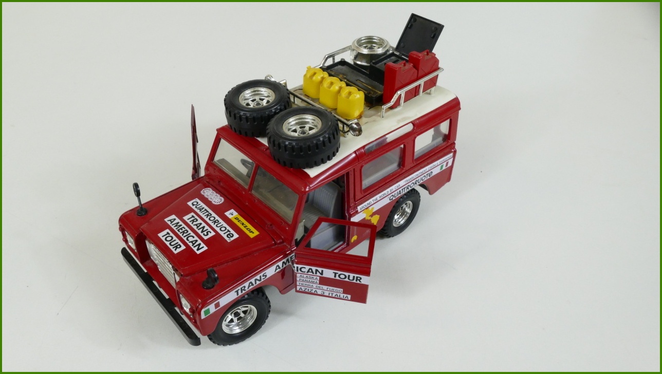 Model Auta Bburago 1:24 - Land Rover