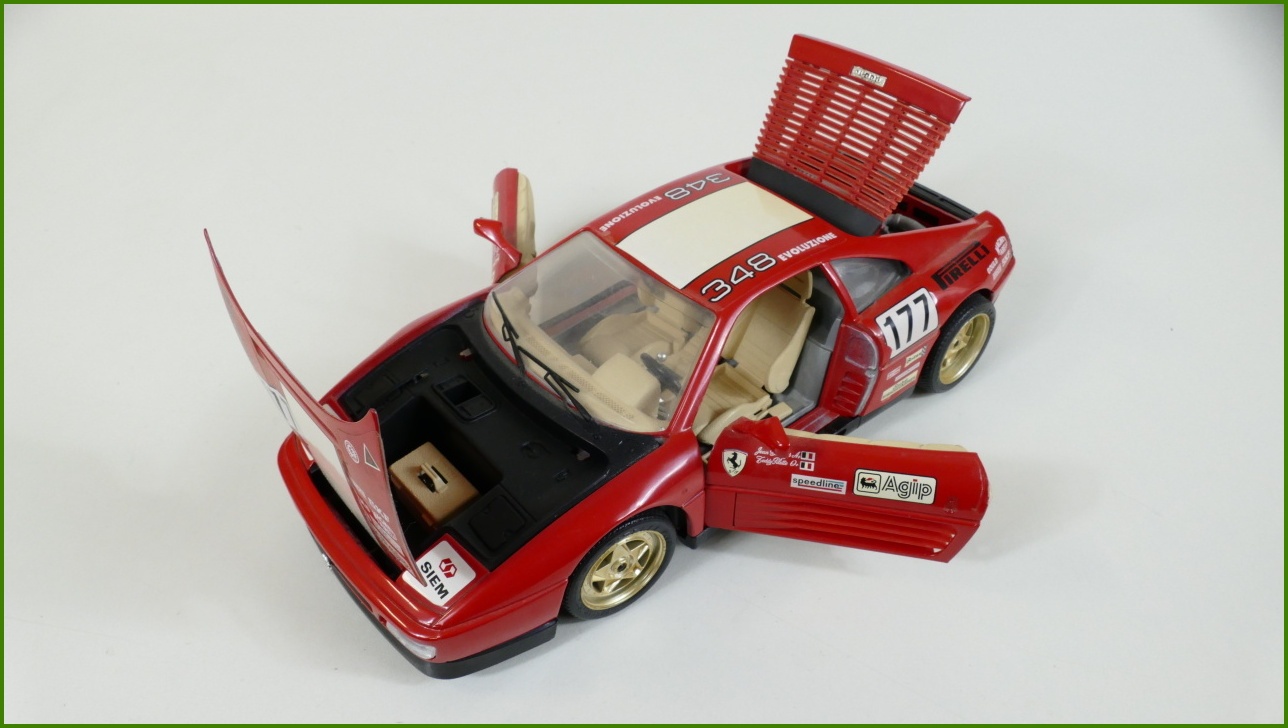 Kovový Model Bburago 1:18 - Ferrari 348 tb (1989)