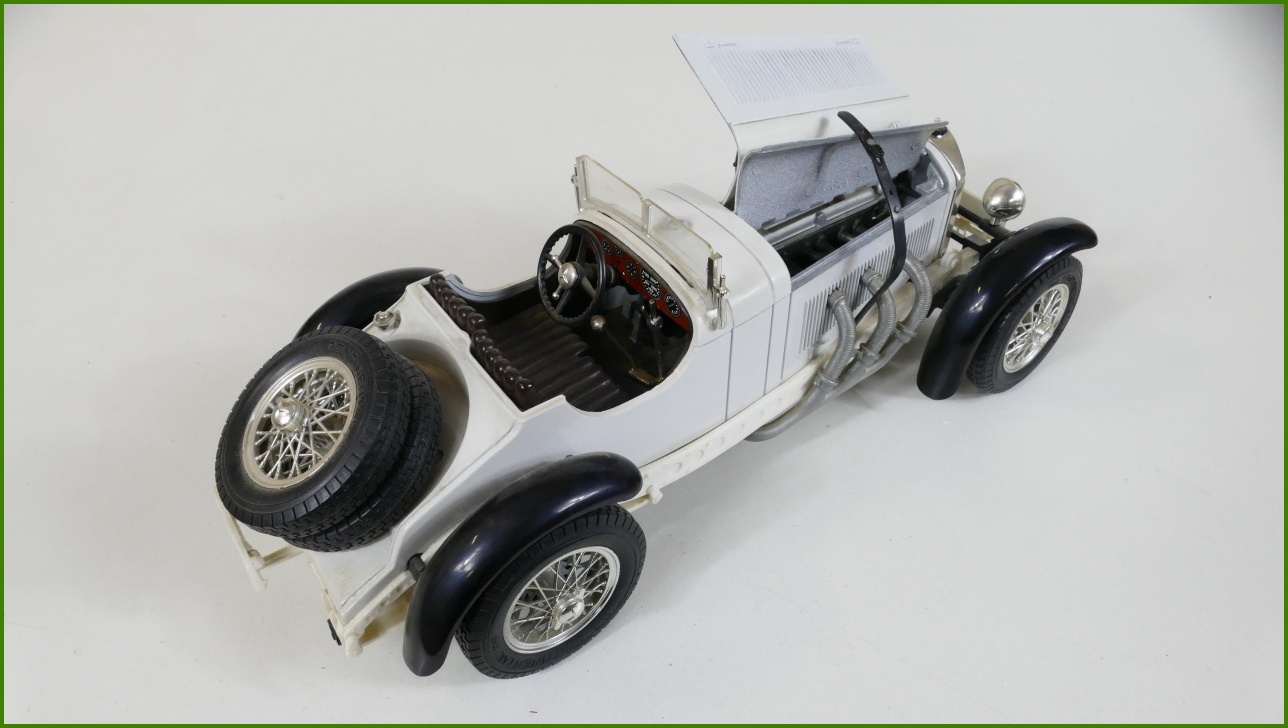 Kovový Model Bburago 1:18 - Mercedes-Benz SSK - Viz Popis