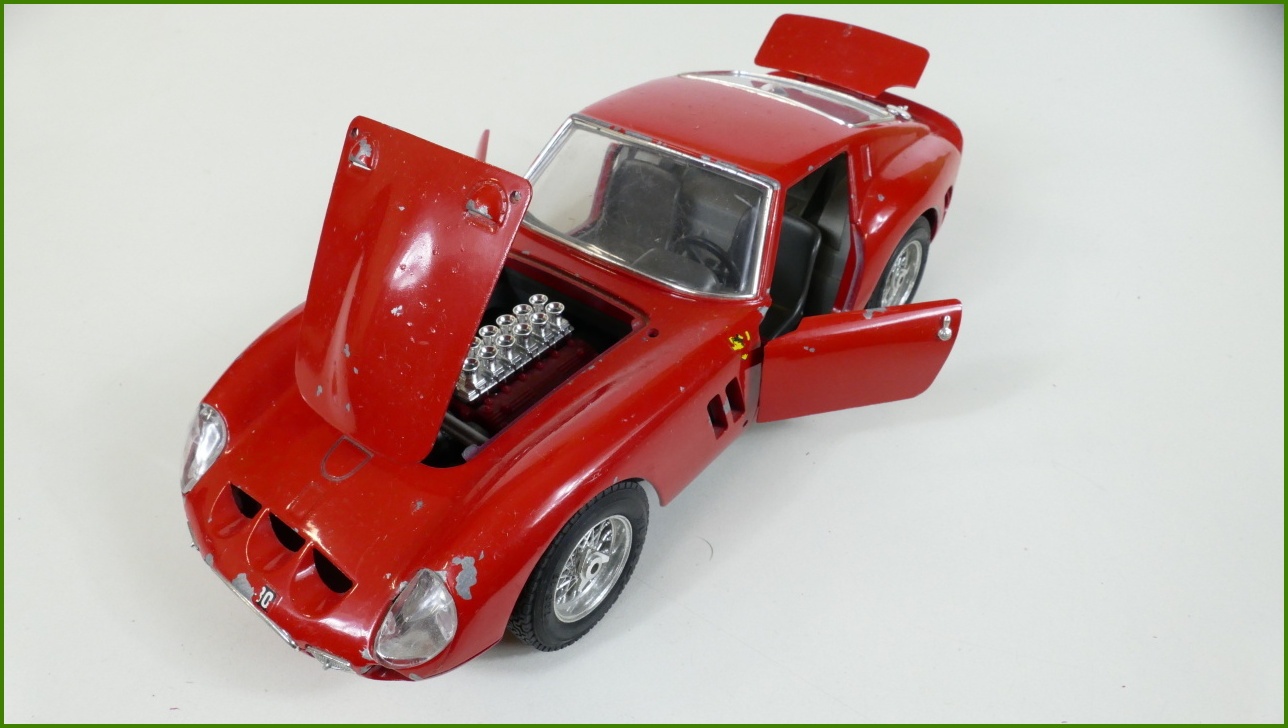Kovový Model Bburago 1:18 - Ferrari GTO (1962) - Viz Popis
