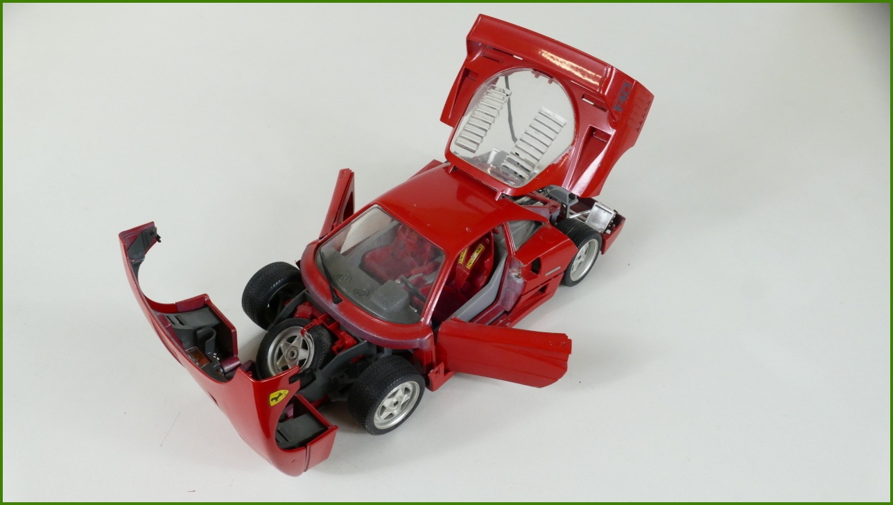 Kovový Model Bburago 1:18 - Ferrari F40 (1987) - Viz Popis