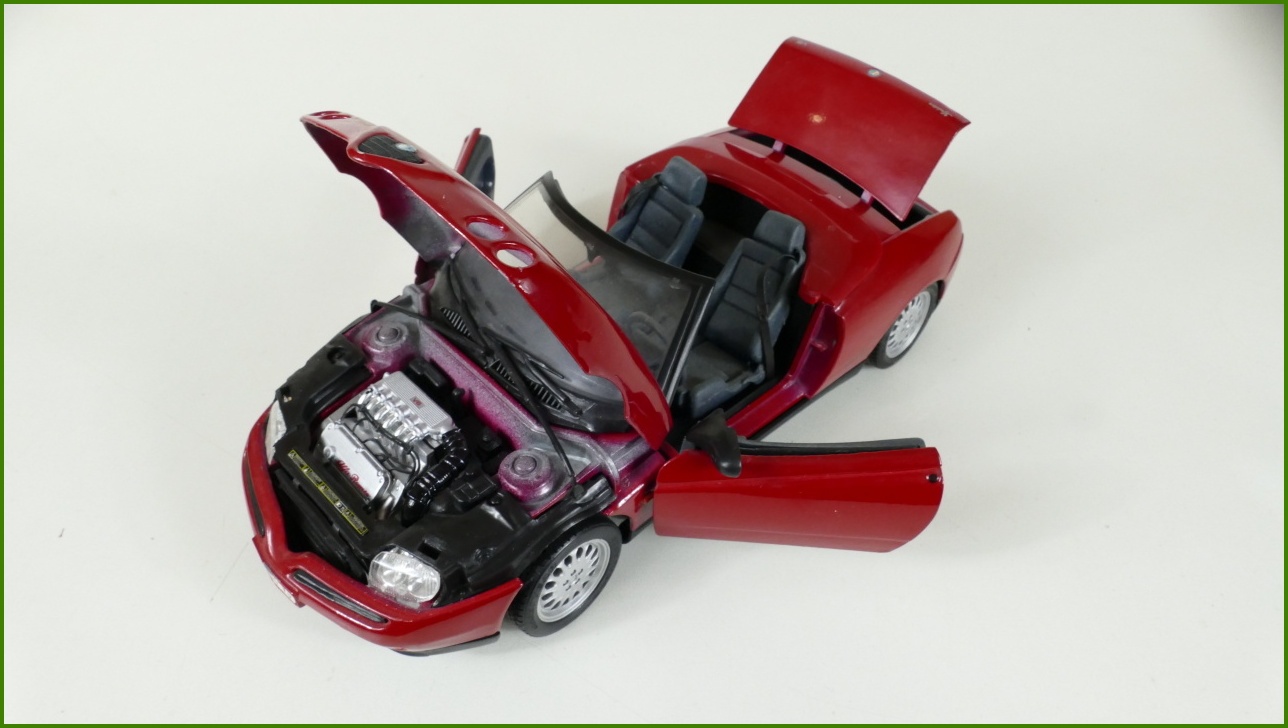 Model Auta Maisto 1:18 - Alfa Romeo Spider