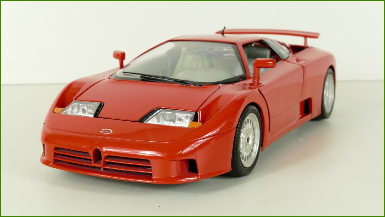 Kovový Model Bburago 1:18 - Bugatti EB 110 (1991) s Krabicí