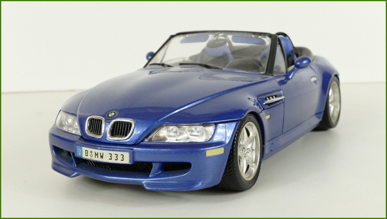 Kovový Model Bburago 1:18 - BMW M Roadster - Viz Popis