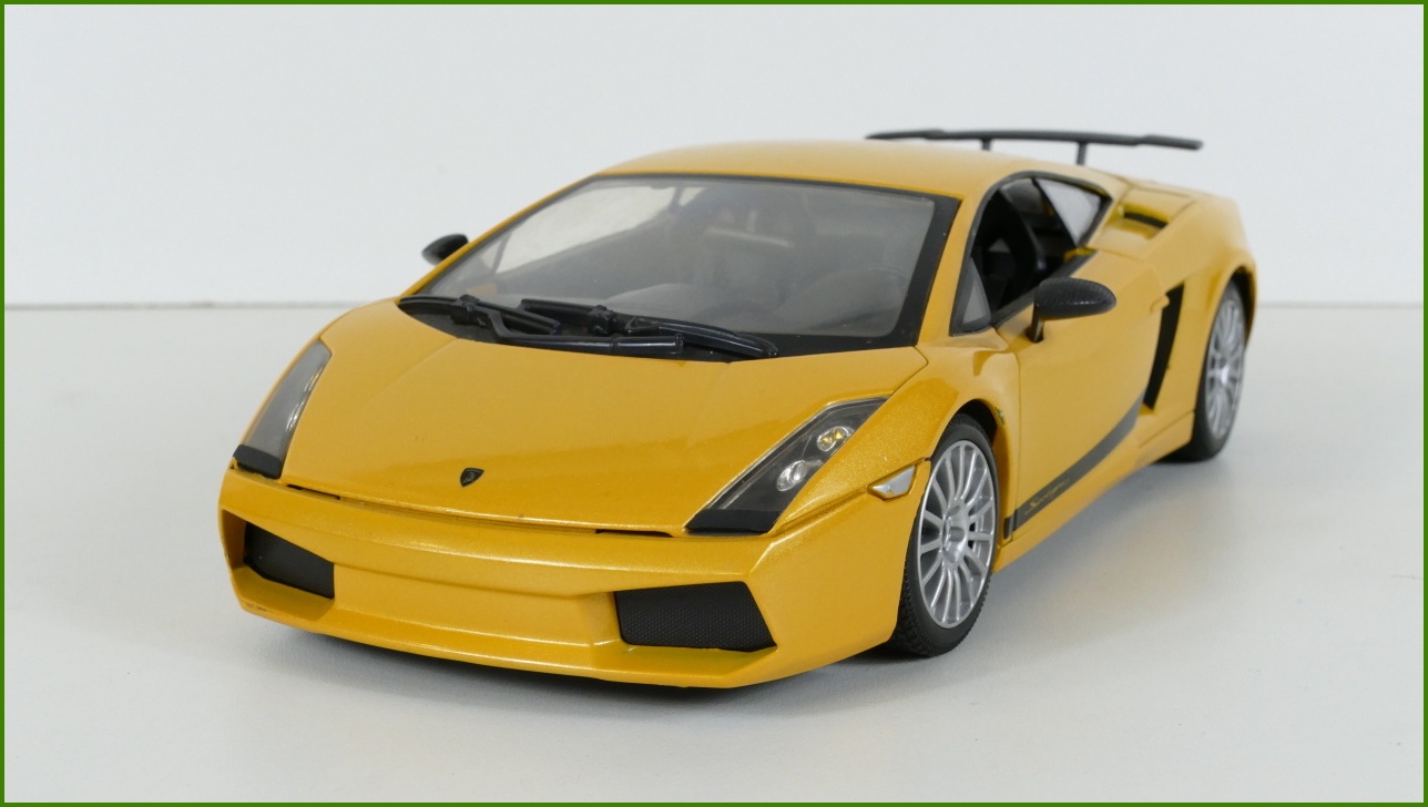 Model Motor Max 1:18 - Lamborghini Gallardo Superleggera