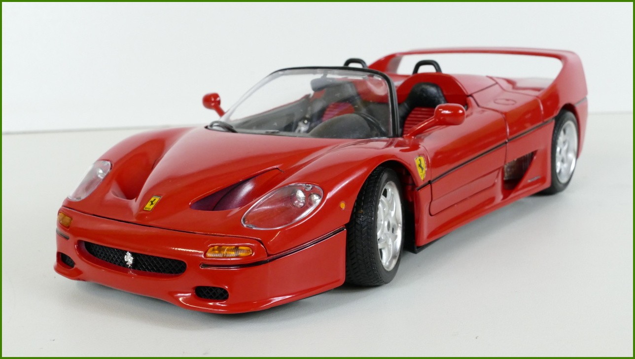 Kovový Model Bburago 1:18 - Ferrari F50 (1995)