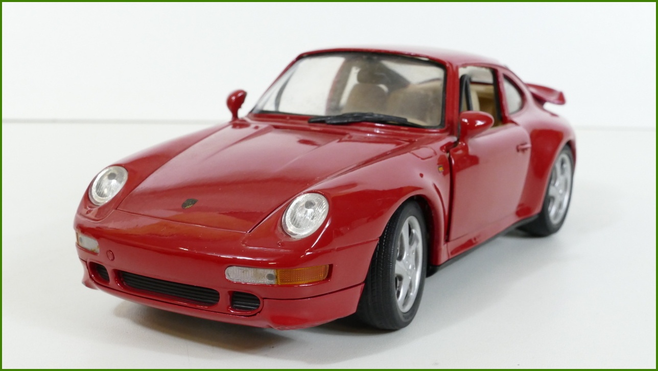 Model Anson 1:18 - Porsche 911 Turbo GT2