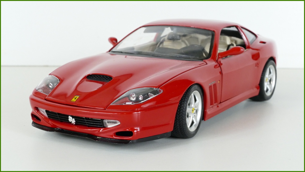 Kovový Model Bburago 1:18 - Ferrari 550 Maranello (1996)